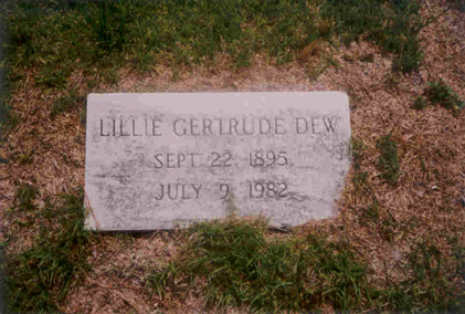 Lillian Gertrude Dew (1895-1982) gravestone.<br>Source: Jane Moody Randall