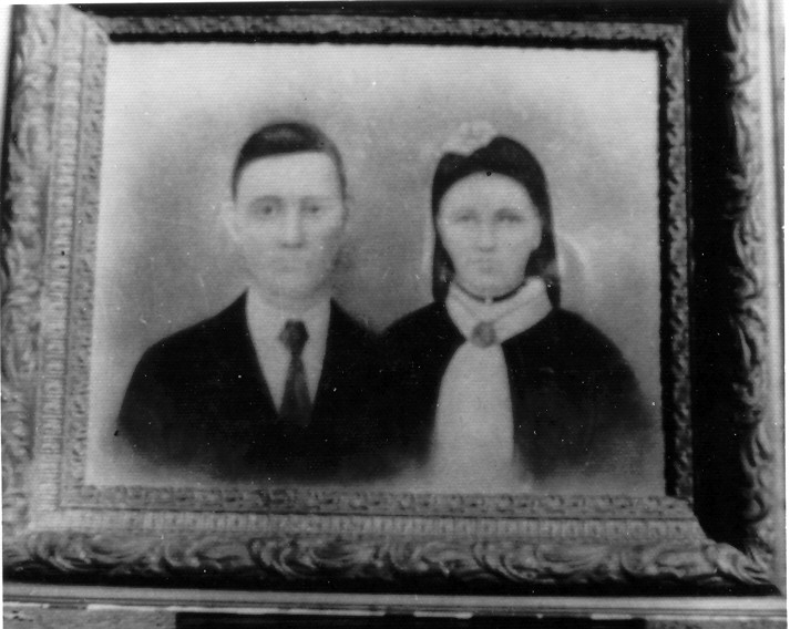 Courtney Koonce and wife Jessie Della Jones Koonce. He is the son of James Carroll Koonce.<br>Source