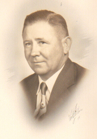 Homer Leo Koonce. Picture taken about 1944 at White Point, San Patricio County, Texas.<br>Source: Pe
