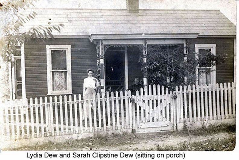 Dew-Lydia-and-Sarah.jpg